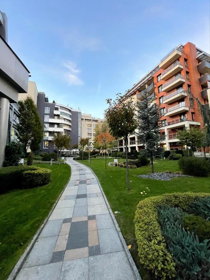 סופיה Luxury Gated Apartment מראה חיצוני תמונה