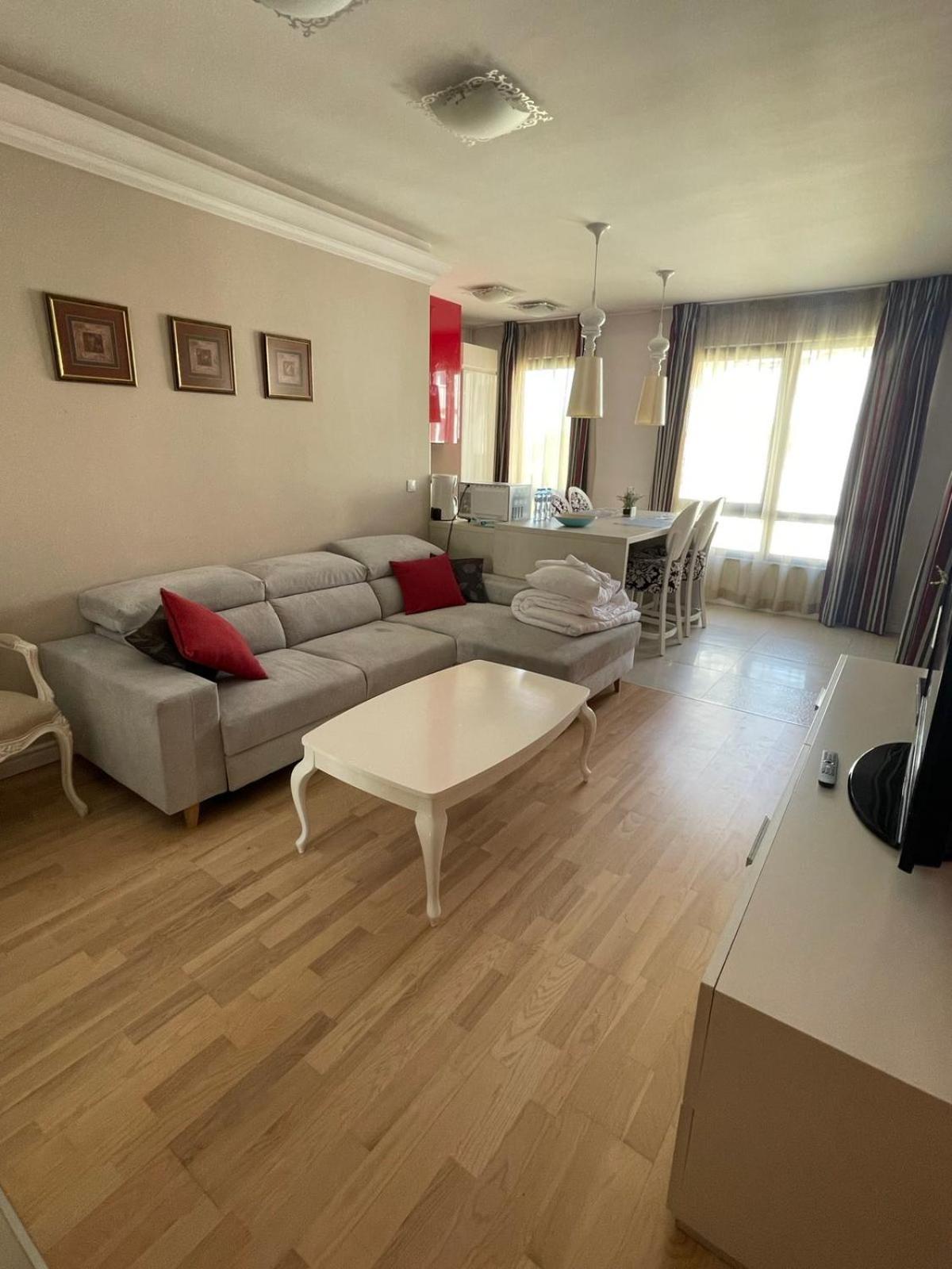 סופיה Luxury Gated Apartment מראה חיצוני תמונה